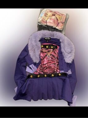 Trickz N Treatz Dolls Kill ‘Clawdeen’ High School Werewolf Costume Wig Set L NWT